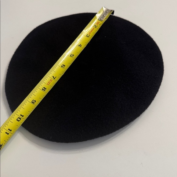 Betmar New York Vintage 100% wool basic beret winter hat black - Picture 7 of 8